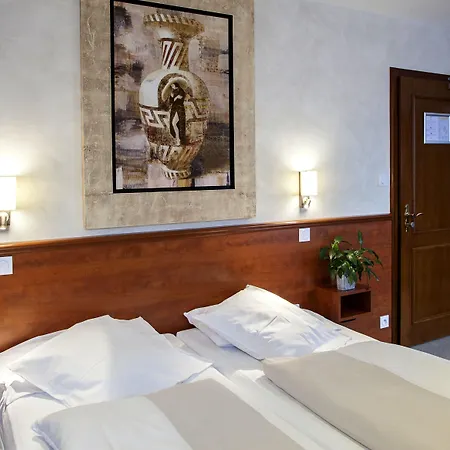 Logis Hotel-restaurant Du Mouton 3* Ribeauvillé