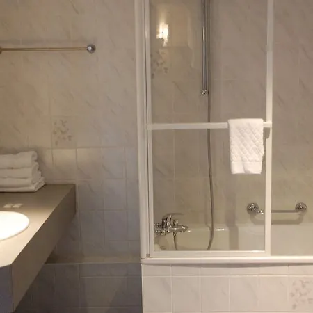 Logis Hotel-restaurant Du Mouton Szálloda Ribeauvillé